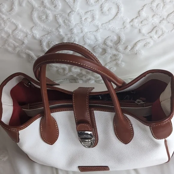 Dooney & Bourke Archives-Pebble Leather Tuck Lock Tote-White/British Tan NEW - Picture 7 of 15